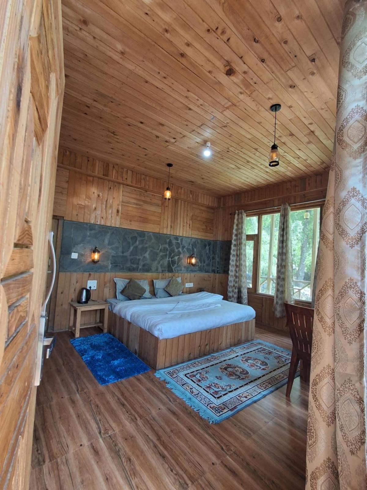 The Cozy Cabin, Jibhi Banjar Bagian luar foto