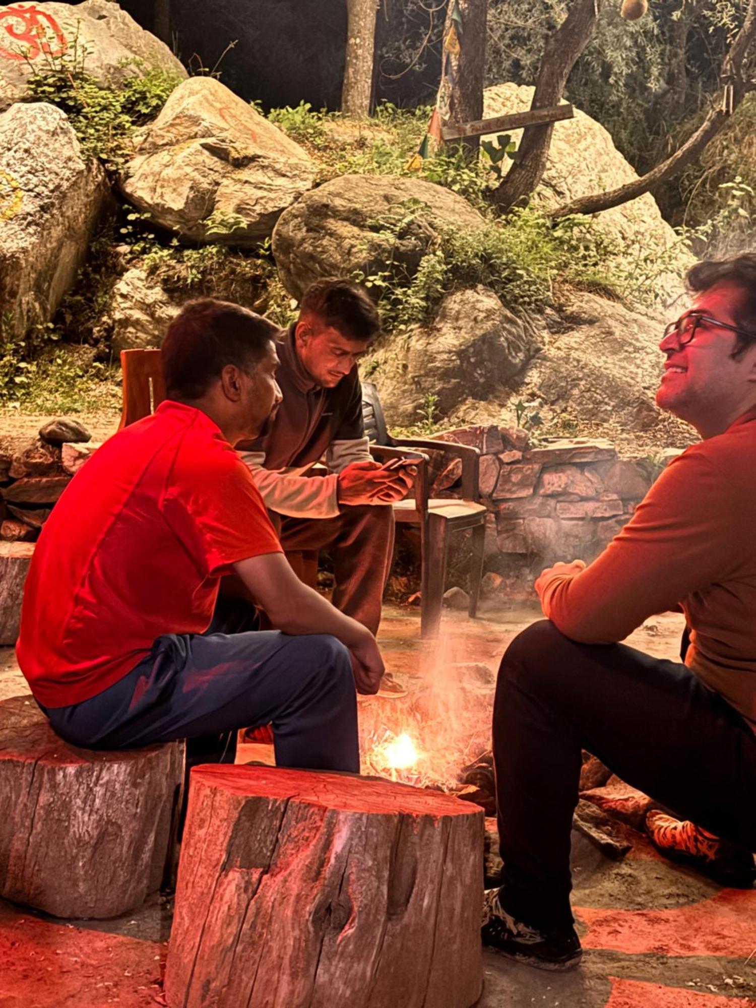 The Cozy Cabin, Jibhi Banjar Bagian luar foto